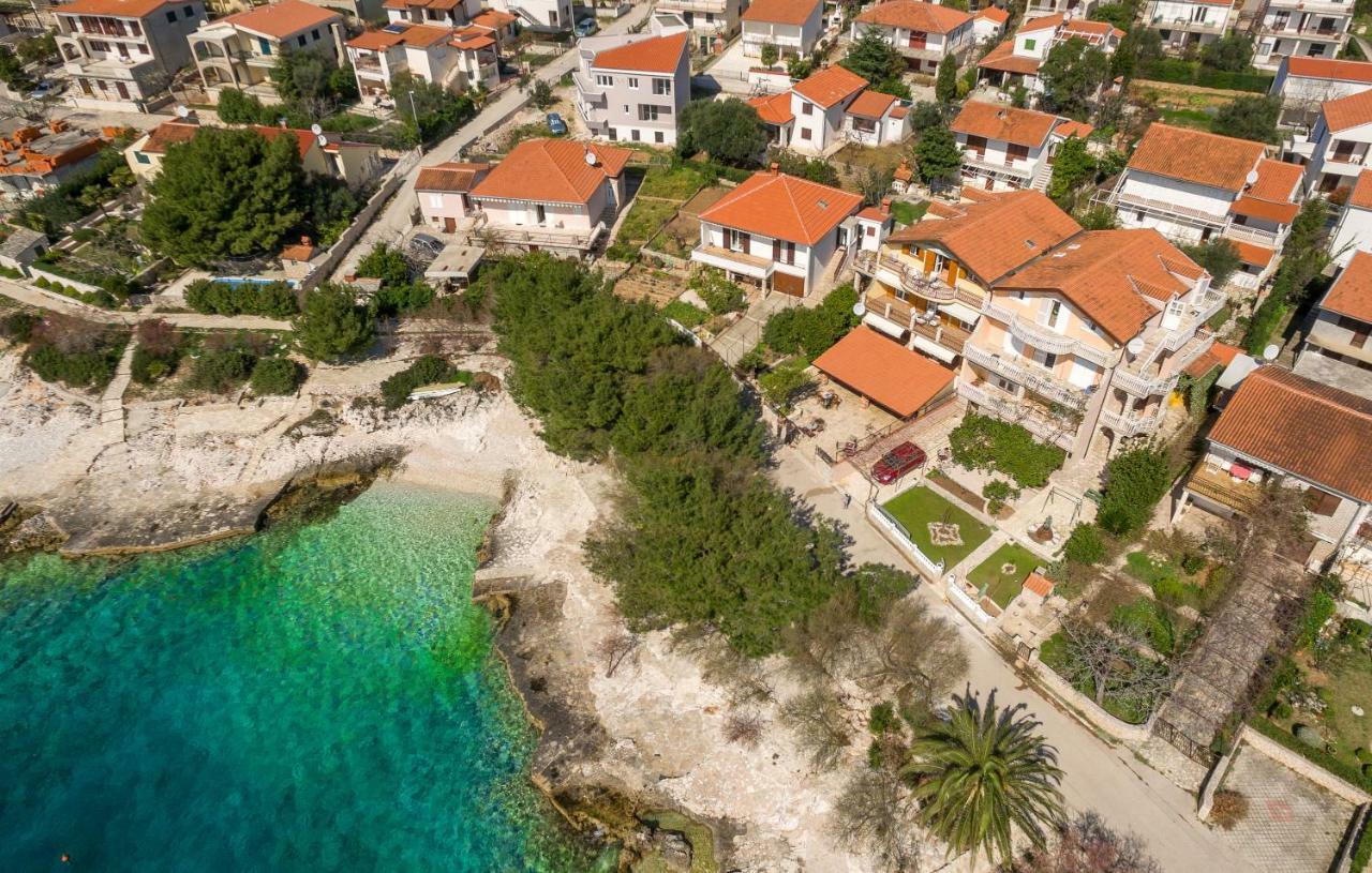 Apartments Rogoznicka Oaza Rogoznica  Exterior foto